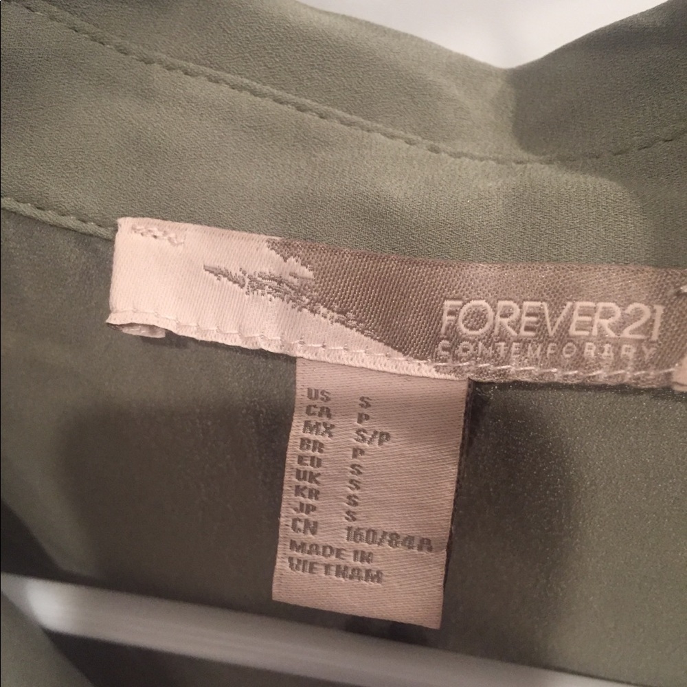 Forever 21 Contempary Button Down Cold Shoulder - image 4